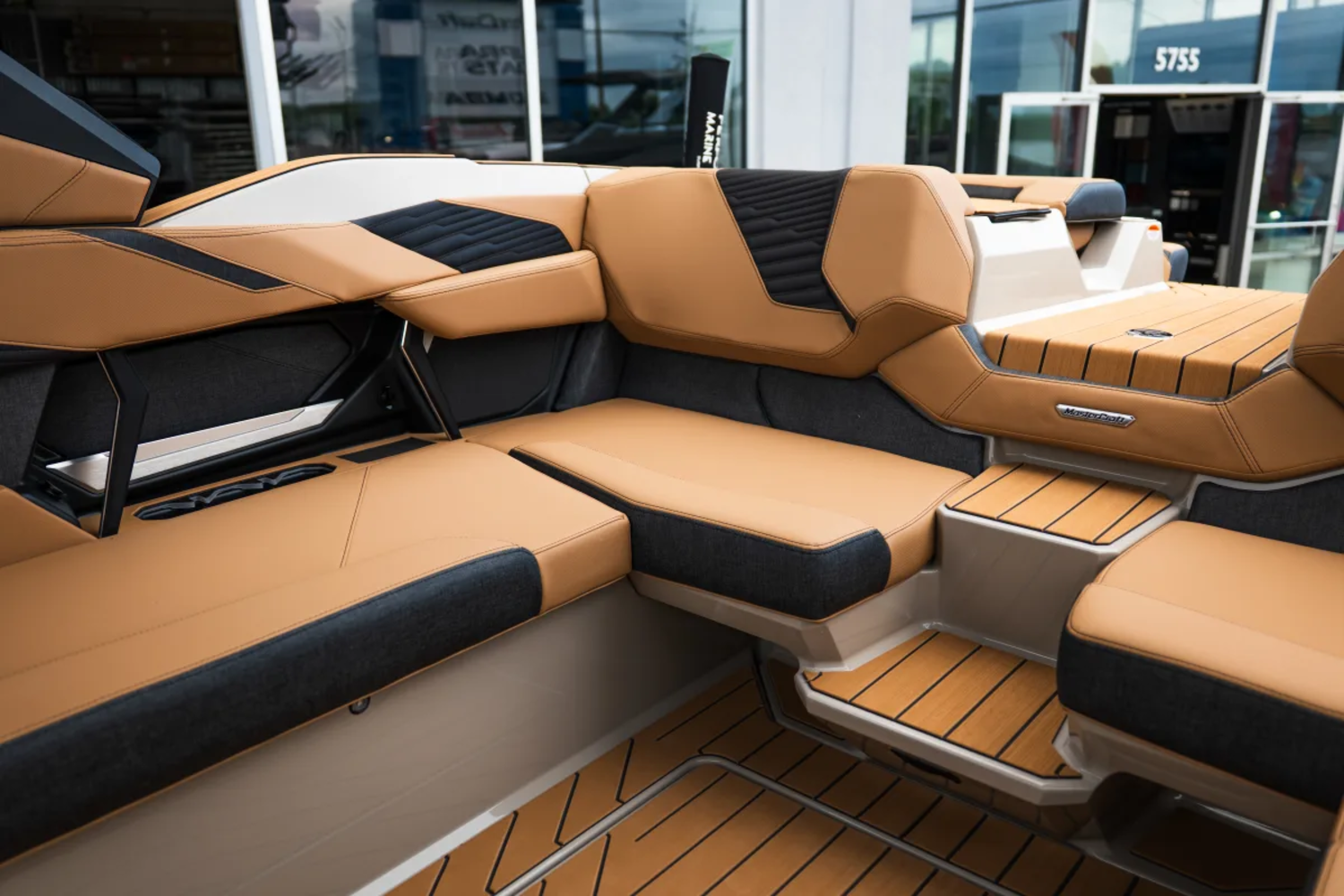 2026 MASTERCRAFT X24 STONE AND COOLFEEL BEACH TAN LOADED