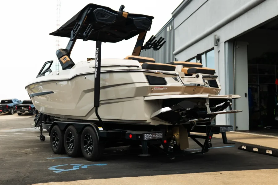2026-mastercraft-x24-137375-image2.webp