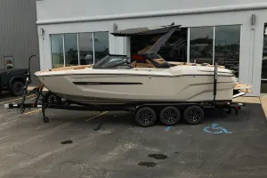 2026-mastercraft-x24-137375-image3.webp
