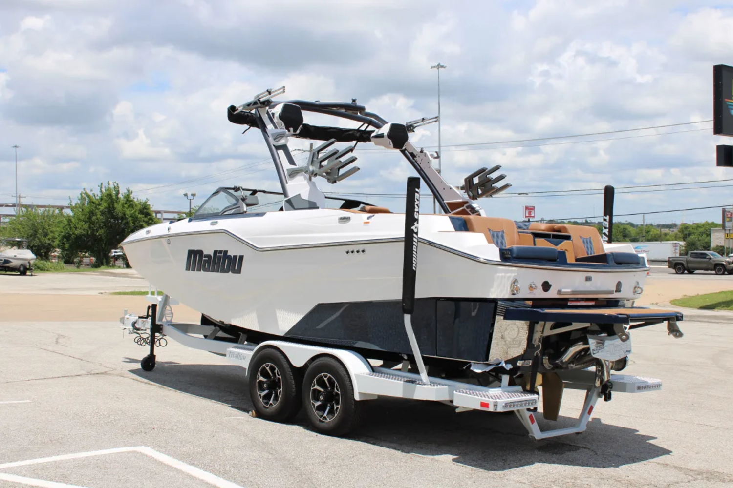 2026 Malibu M230