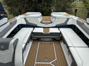2022-nautique-g23-137401-image10.webp