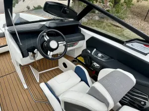 2022-nautique-g23-137401-image14.webp