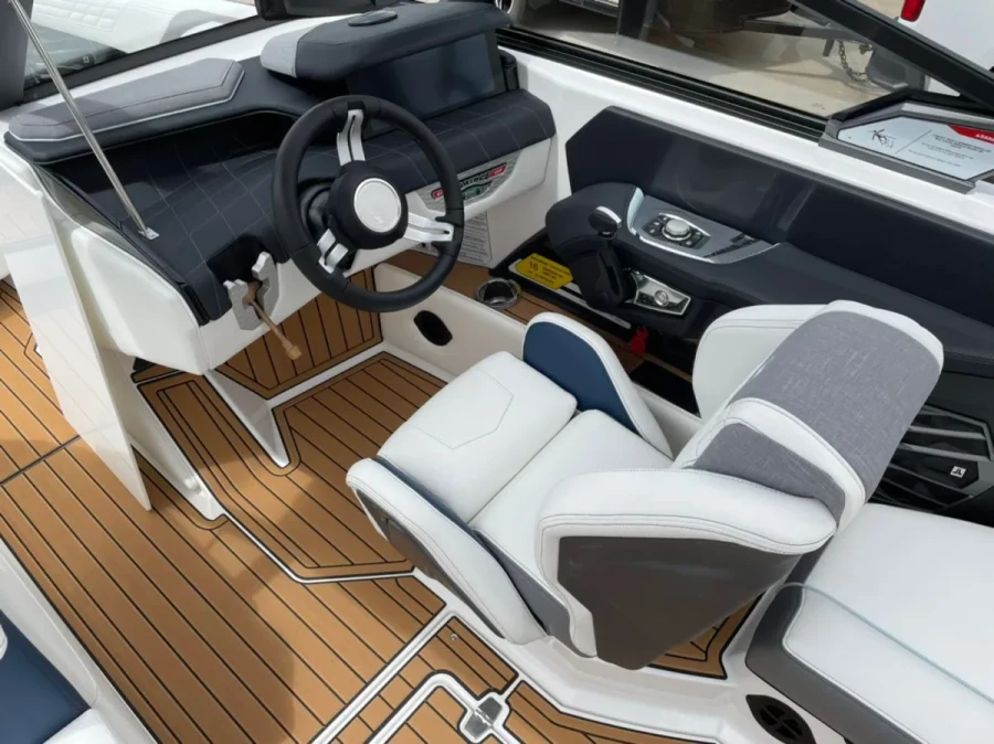 2022-nautique-g23-137401-image2.webp