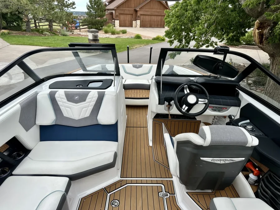 2022-nautique-g23-137401-image3.webp