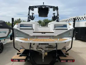 2022-nautique-g23-137401-image4.webp
