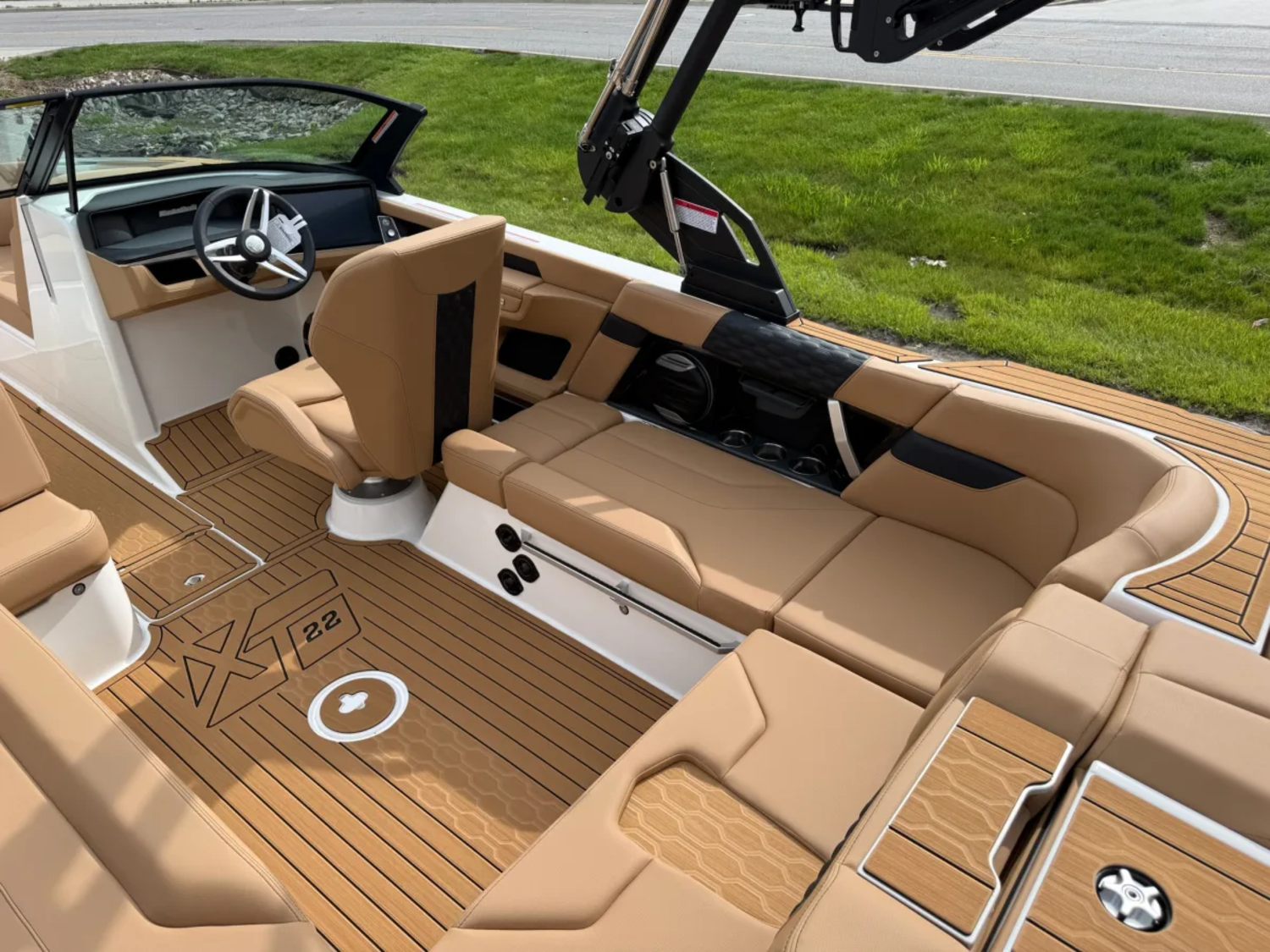 2026 MasterCraft XT22
