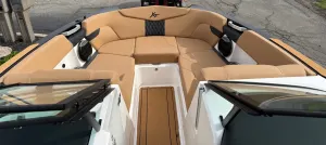 2026-mastercraft-xt22-137417-image8.webp