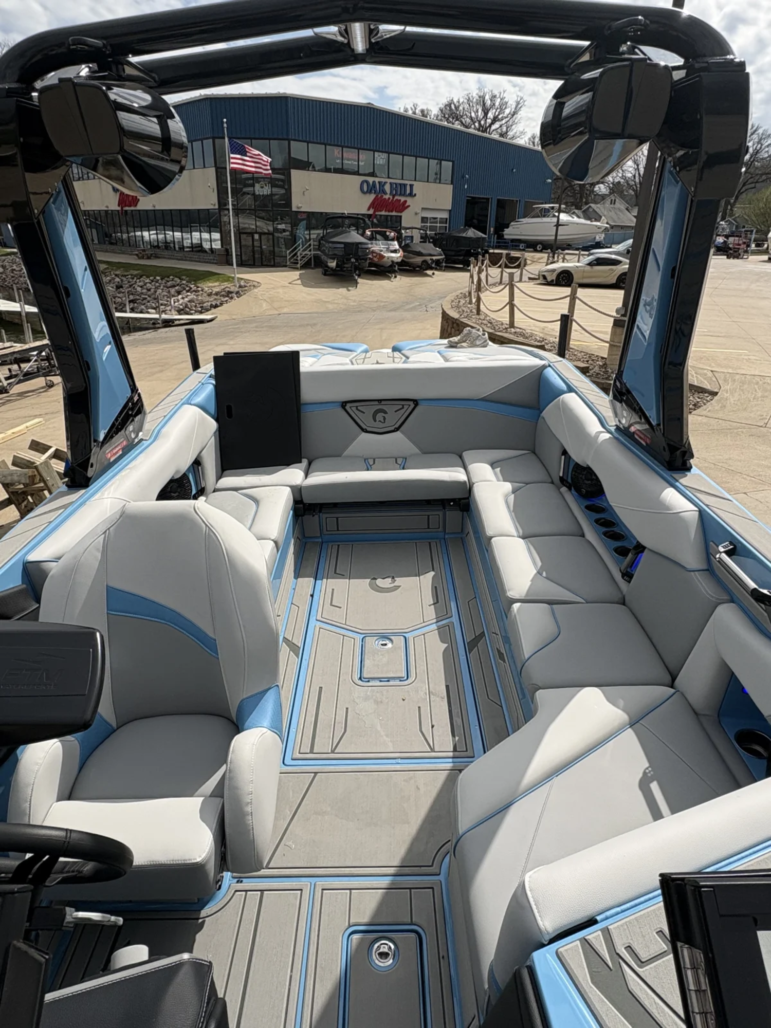 2026 Centurion NV243