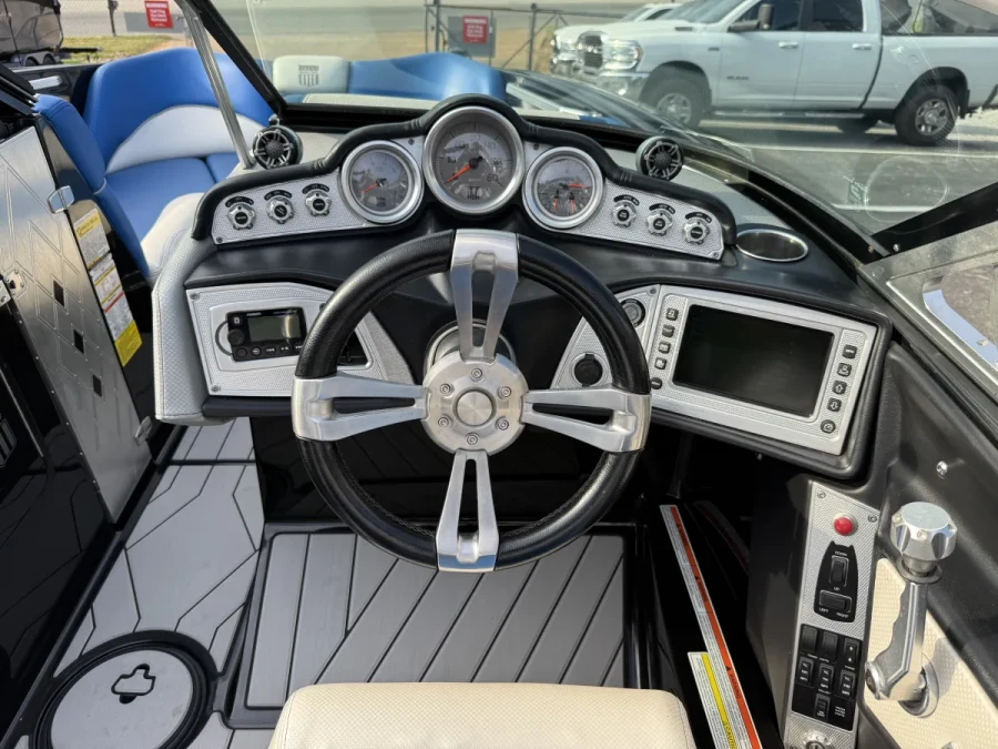 2015-mastercraft-x20-137433-image9.webp