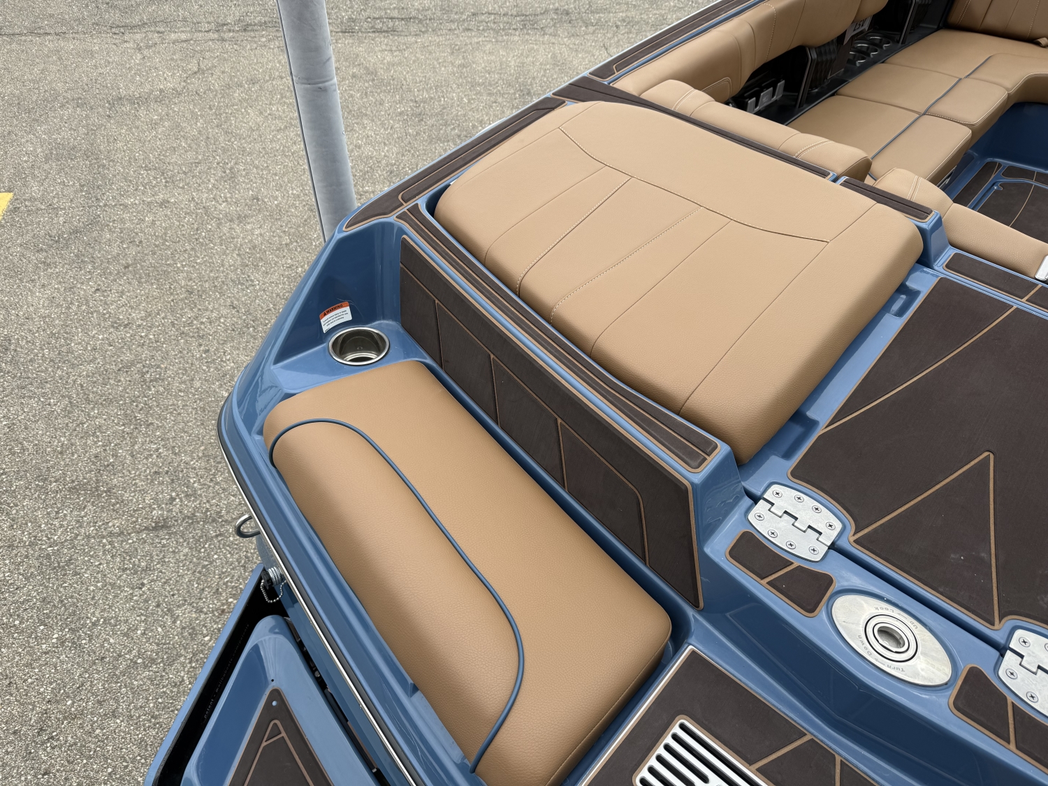 2022 Malibu 23 LSV