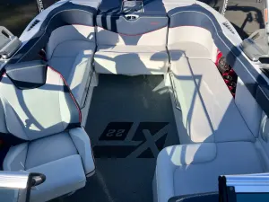 2021-mastercraft-xt22-137443-image12.webp