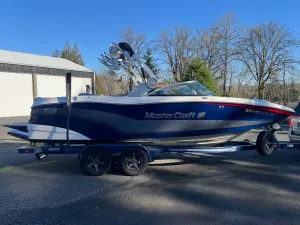 2021-mastercraft-xt22-137443-image2.webp