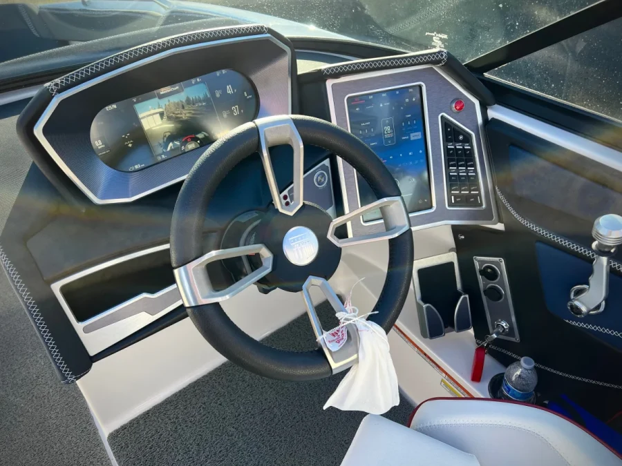 2021-mastercraft-xt22-137443-image7.webp