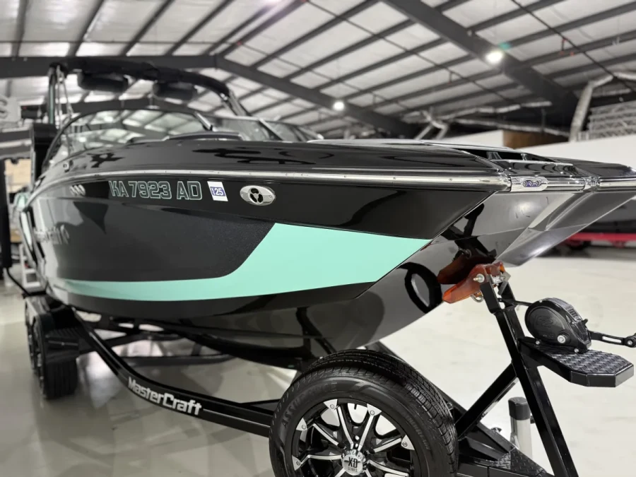 2022-mastercraft-x22-137450-image7.webp