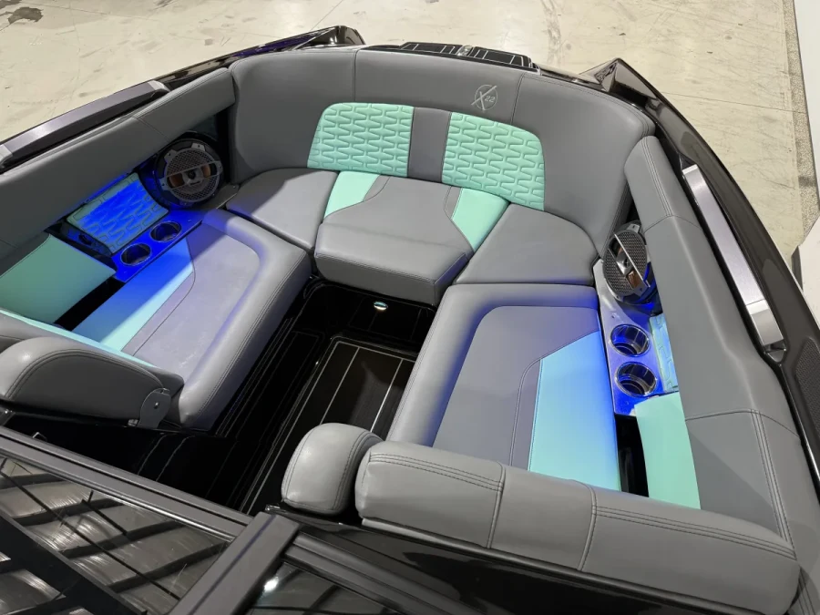 2022-mastercraft-x22-137450-image9.webp