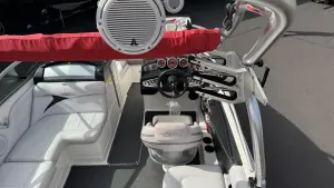 2006-mastercraft-x2-137468-image8.webp