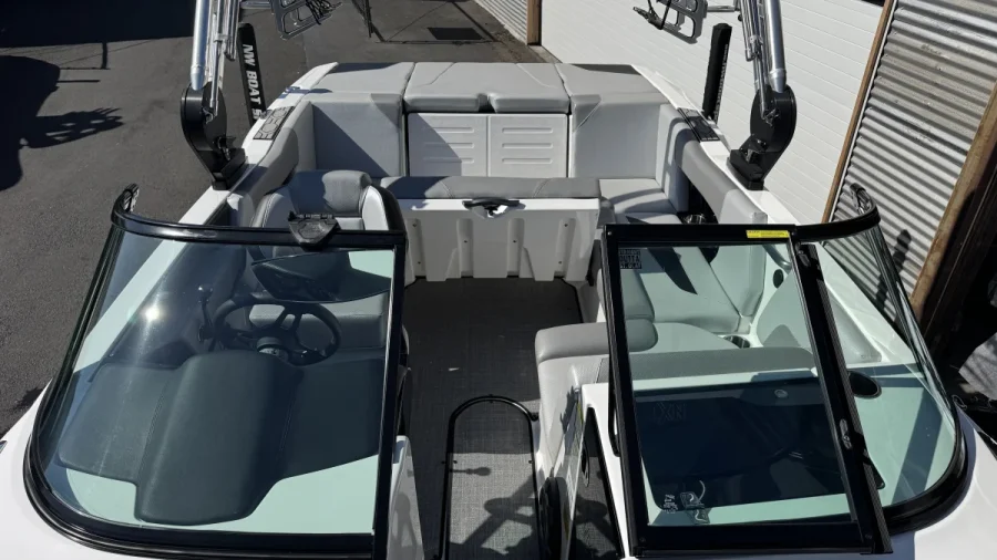 2020-mastercraft-nxt20-137472-image6.webp