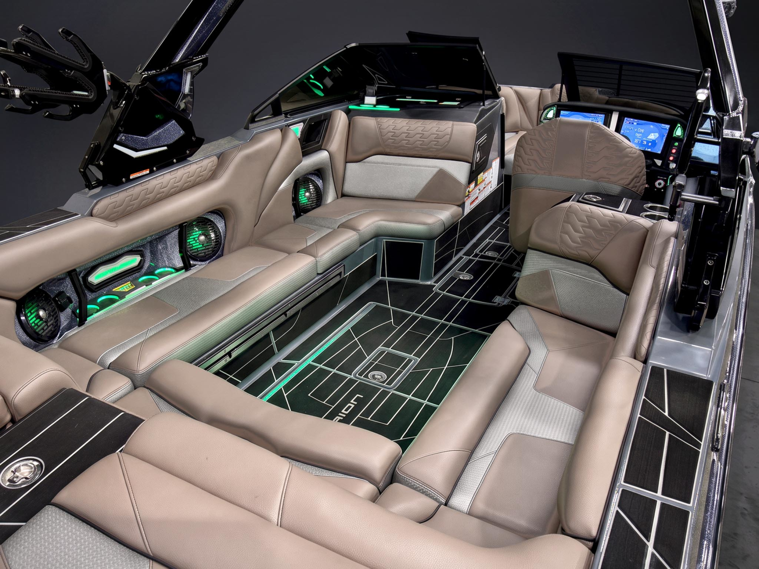 2026 Centurion Boats Ri245