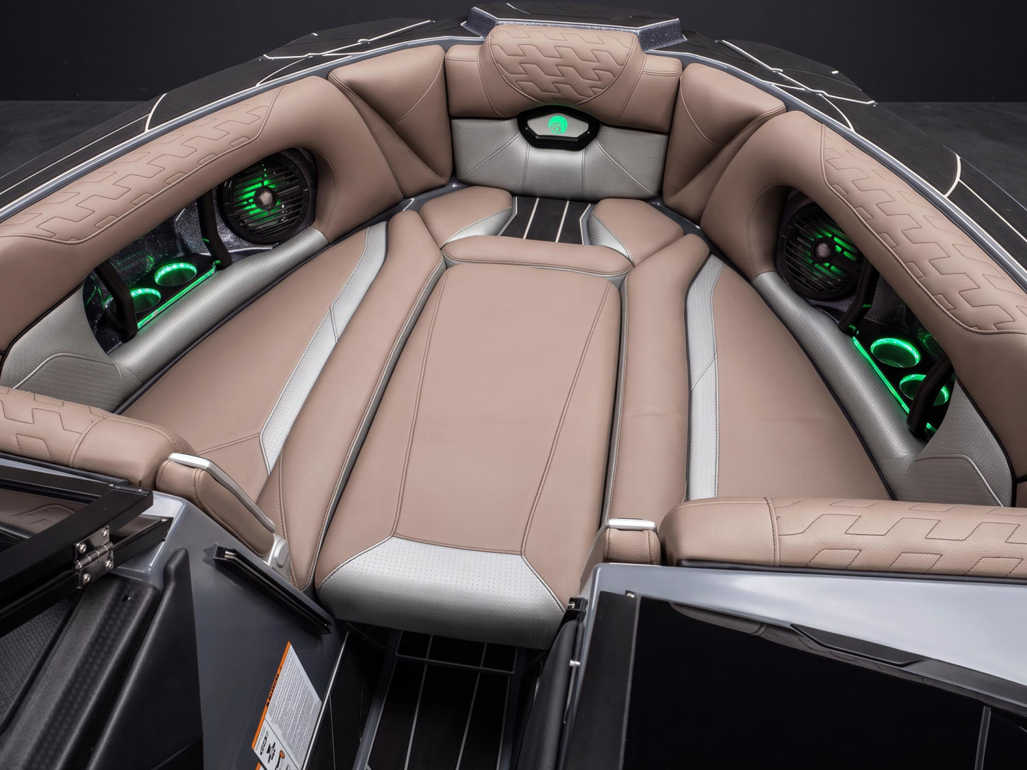 2026 Centurion Boats Ri245