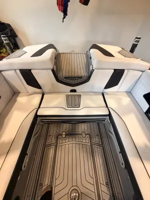 2019-nautique-g23-137517-image10.webp