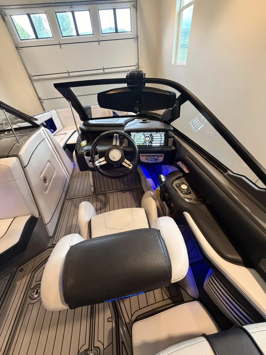 2019-nautique-g23-137517-image2.webp