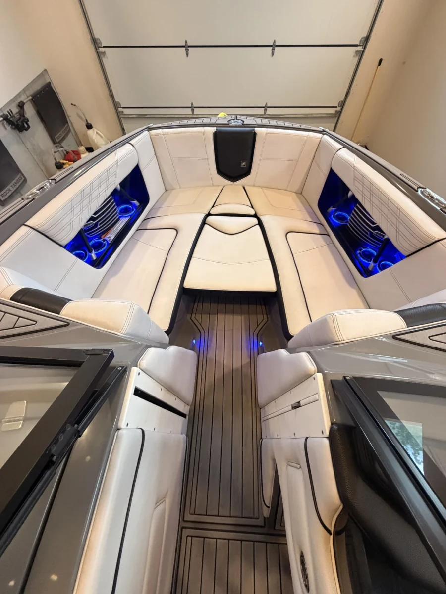 2019-nautique-g23-137517-image8.webp