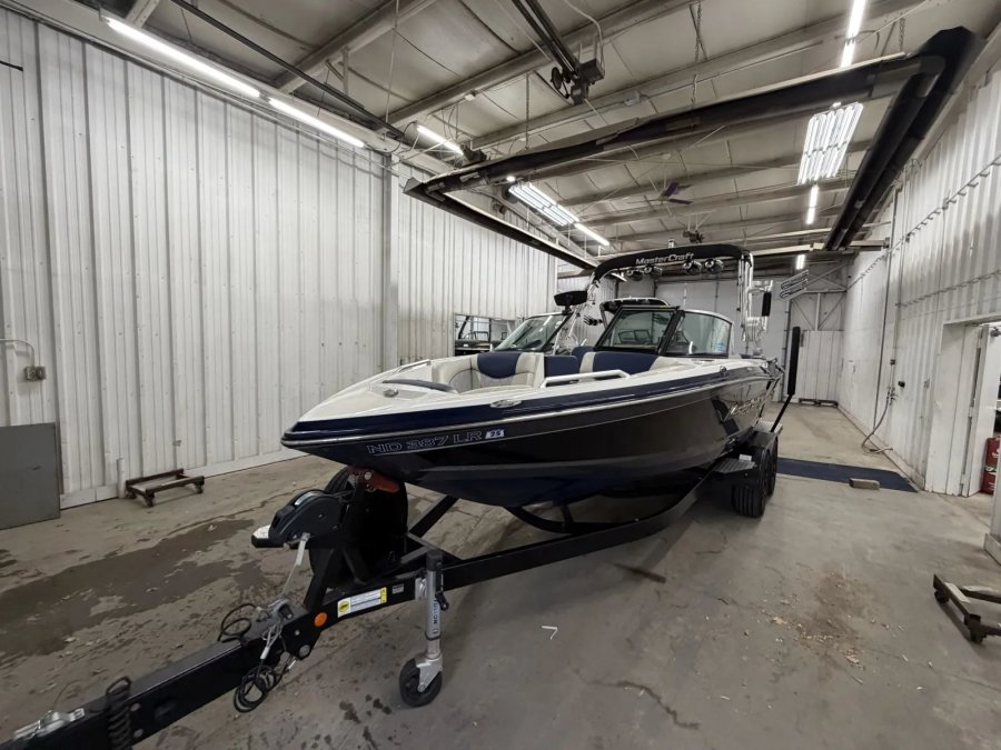2015-mastercraft-maristar-230-137518-image14