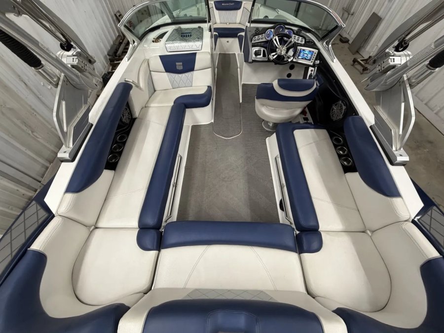 2015-mastercraft-maristar-230-137518-image18