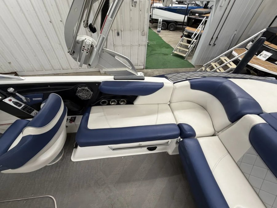 2015-mastercraft-maristar-230-137518-image19