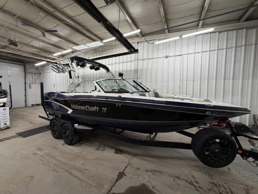 2015-mastercraft-maristar-230-137518-image3