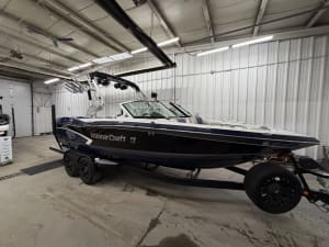 2015-mastercraft-maristar-230-137518-image3