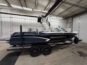 2015-mastercraft-maristar-230-137518-image5