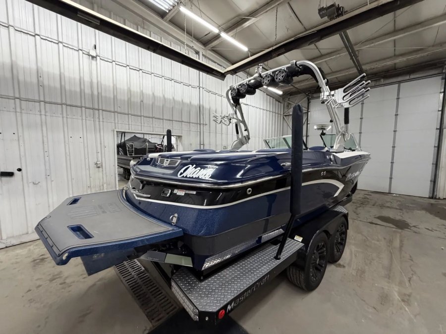2015-mastercraft-maristar-230-137518-image6