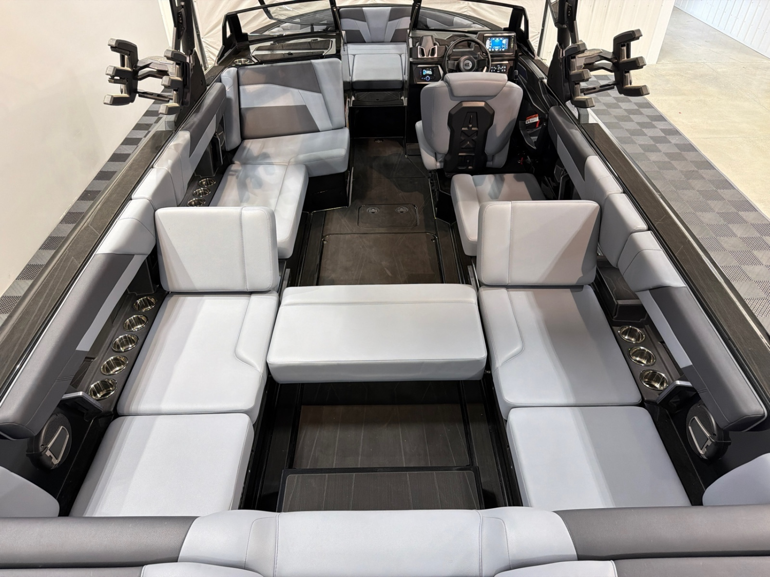2026 Axis T250