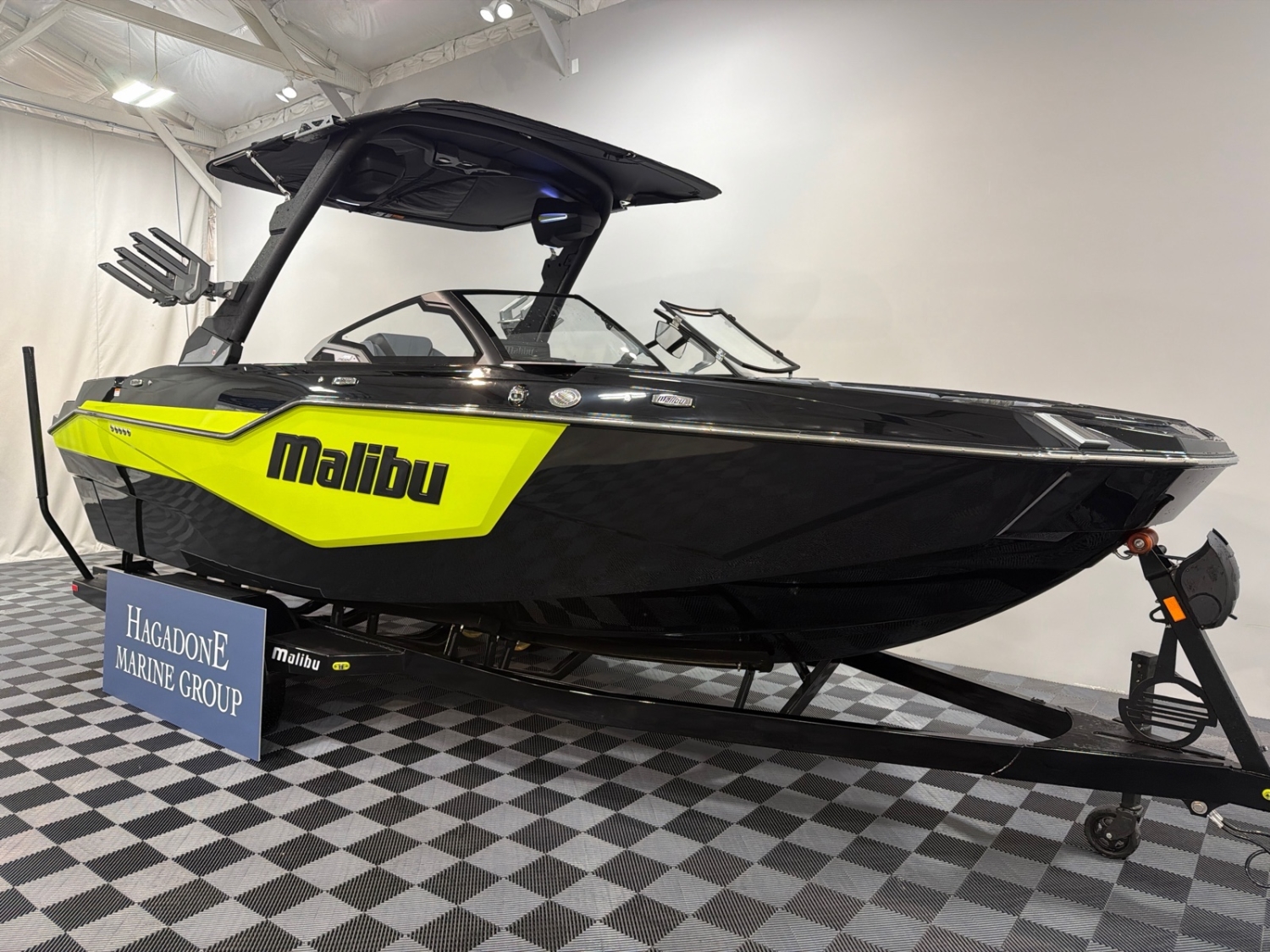 2026 Malibu M230