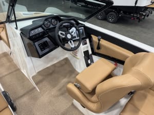 2021-mastercraft-nxt20-137535-image10