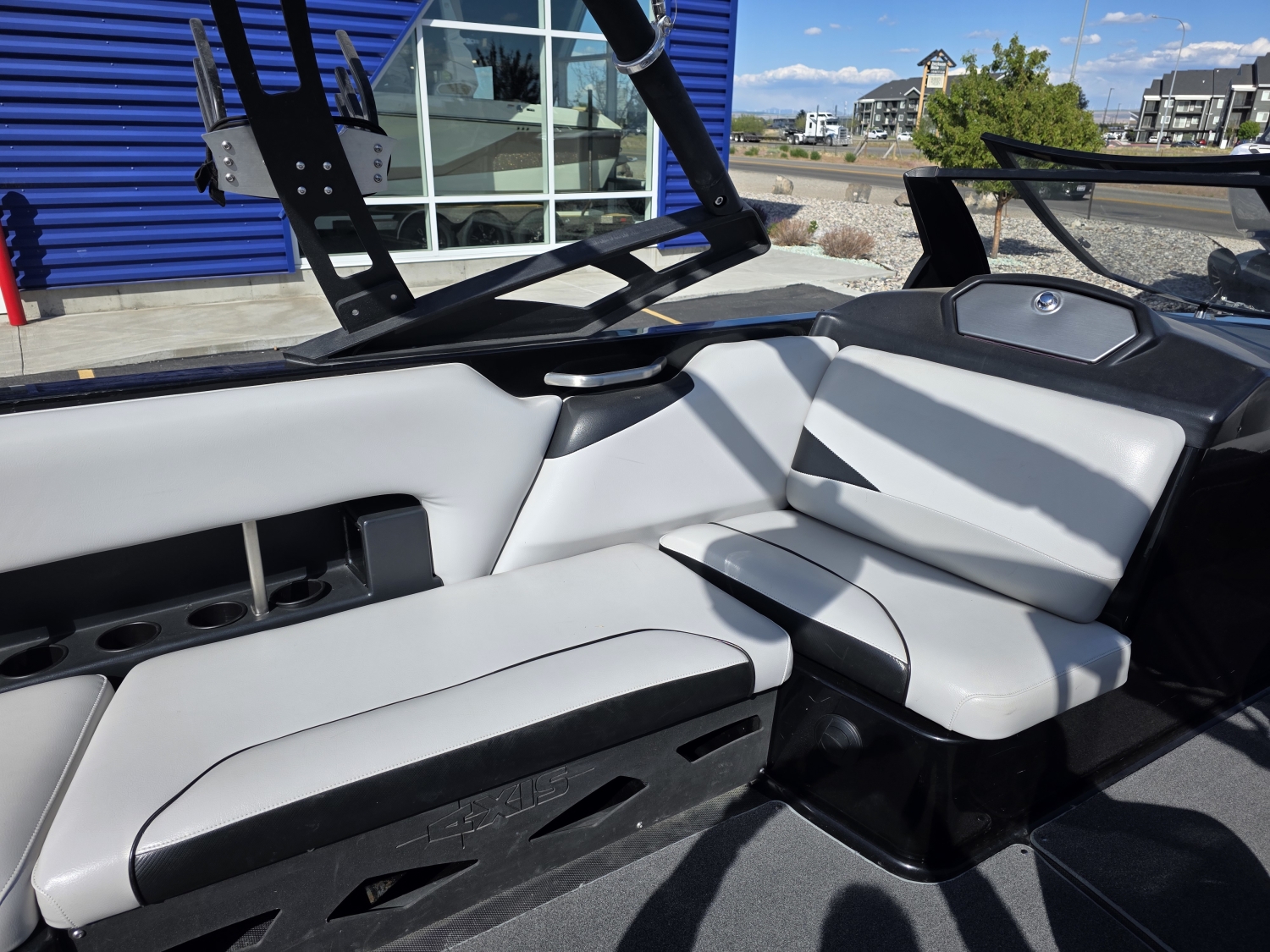 2014 Axis A24