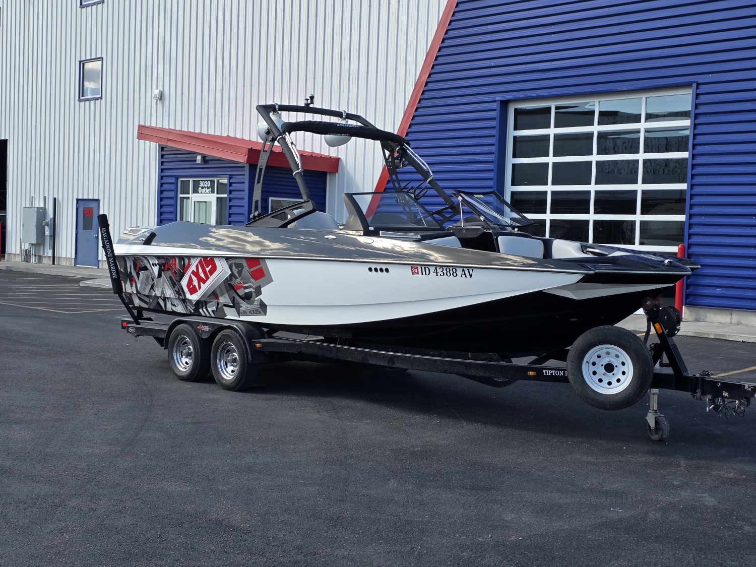 2014 Axis A24