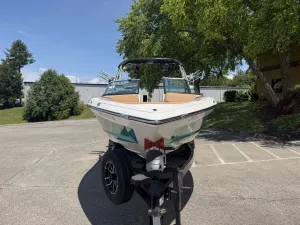 2020 MasterCraft XT25 Icon