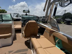 2020 MasterCraft XT25 Icon