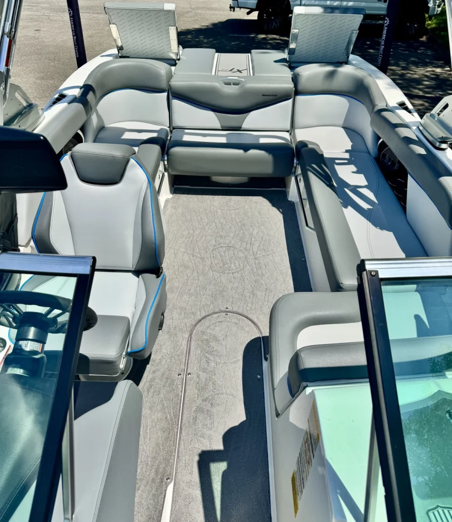 2020-mastercraft-xt23-137572-image7.webp
