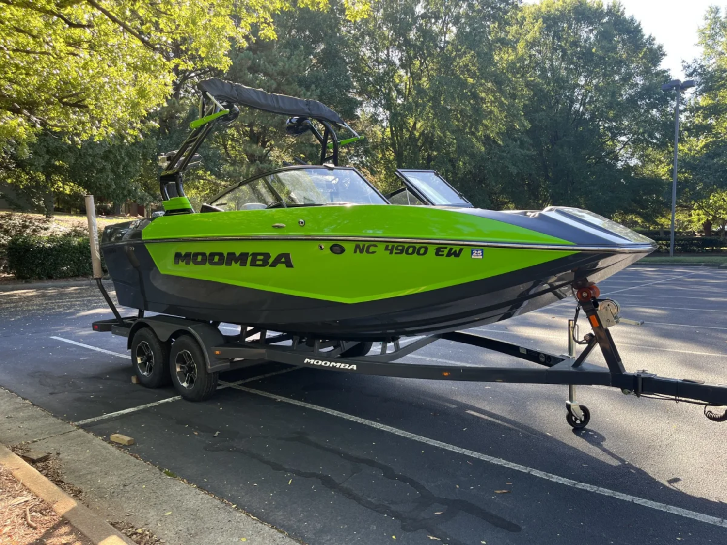2022 MOOMBA MONDO 