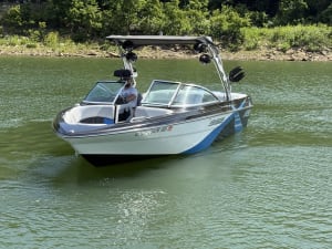 2013-mb-sports-b52-21-137607-image10