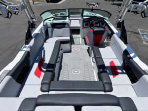 2022-mastercraft-nxt24-137621-image10