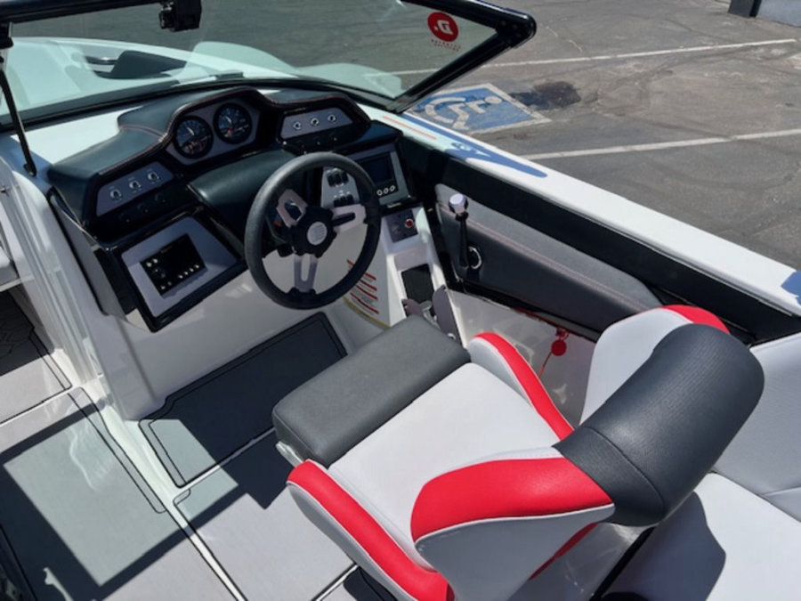 2022-mastercraft-nxt24-137621-image12