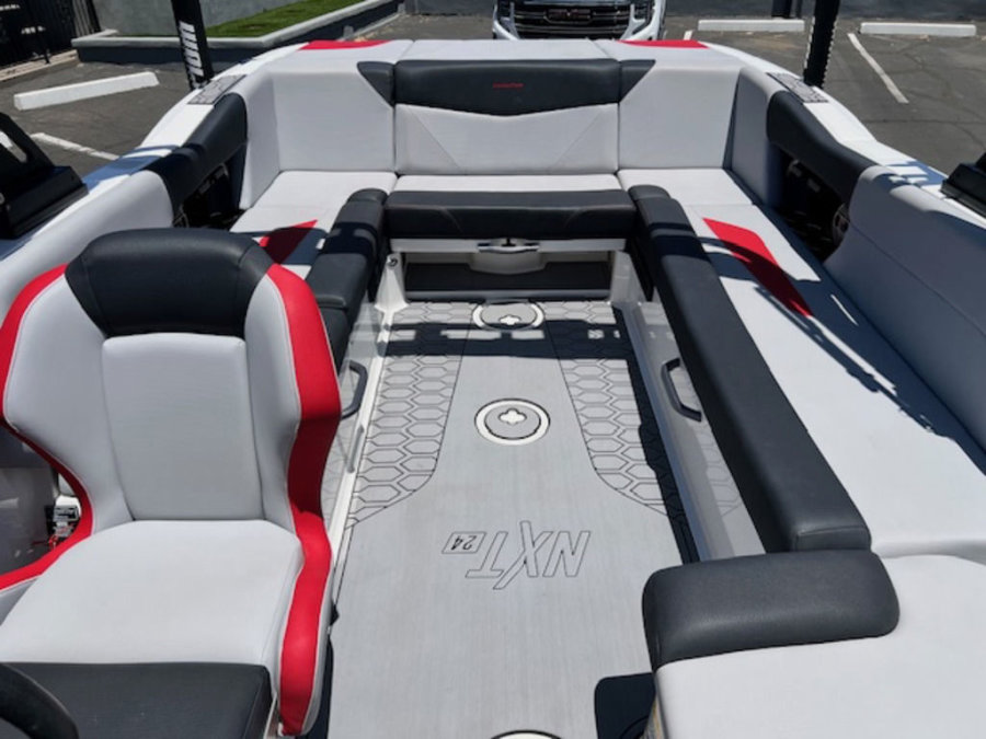 2022-mastercraft-nxt24-137621-image19