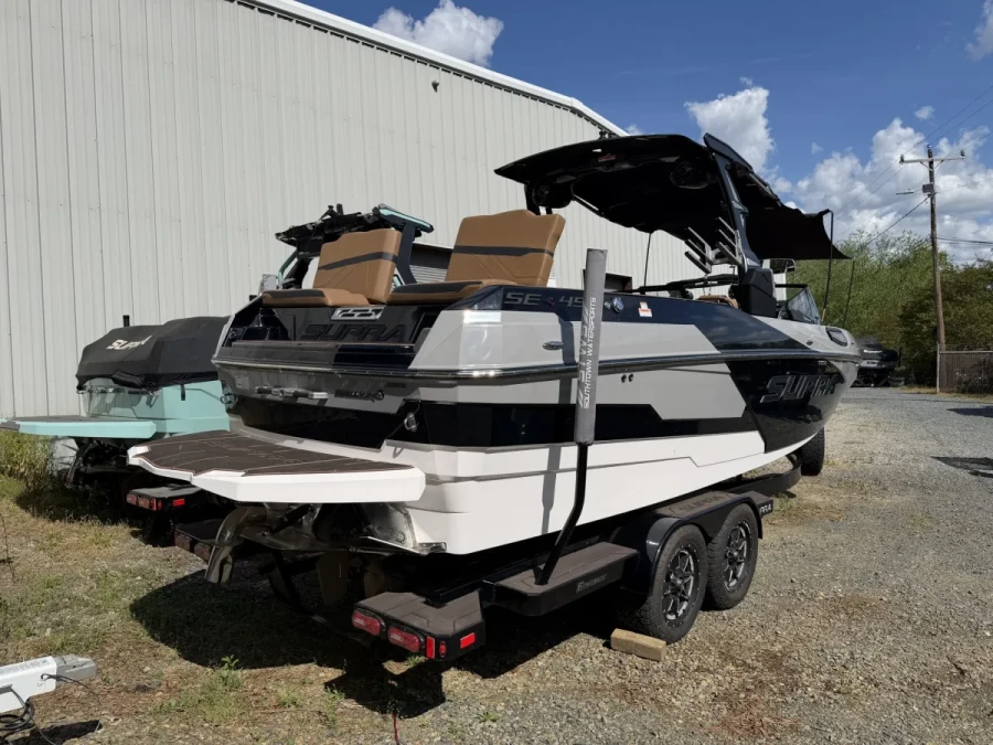 2023-supra-se-137625-image2.webp