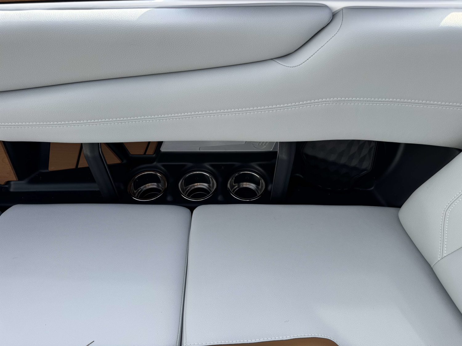 2026 MALIBU 22 LSV