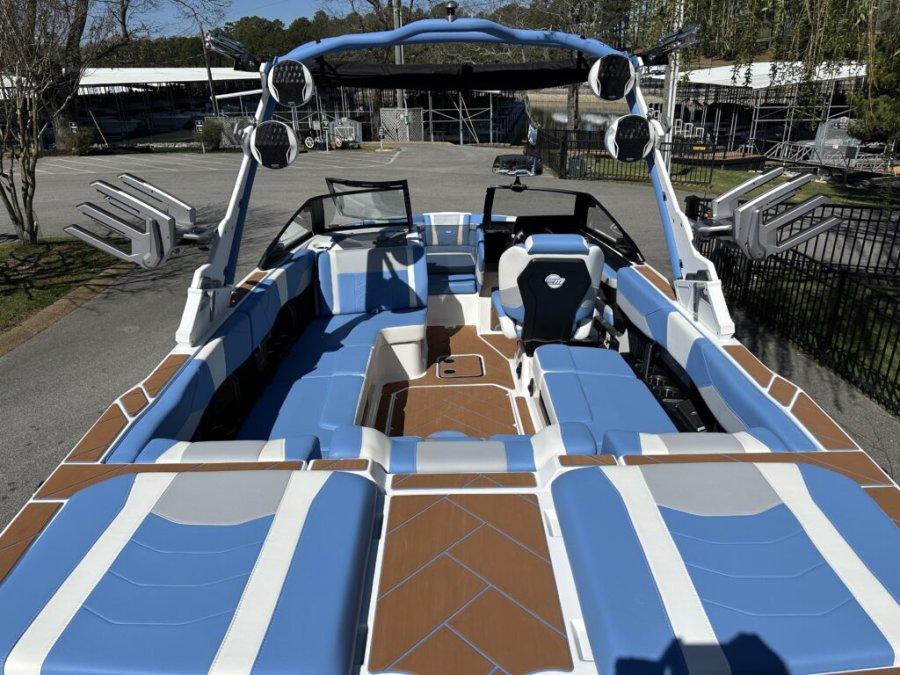 2025-malibu-wakesetter-23-lsv-137636-image8