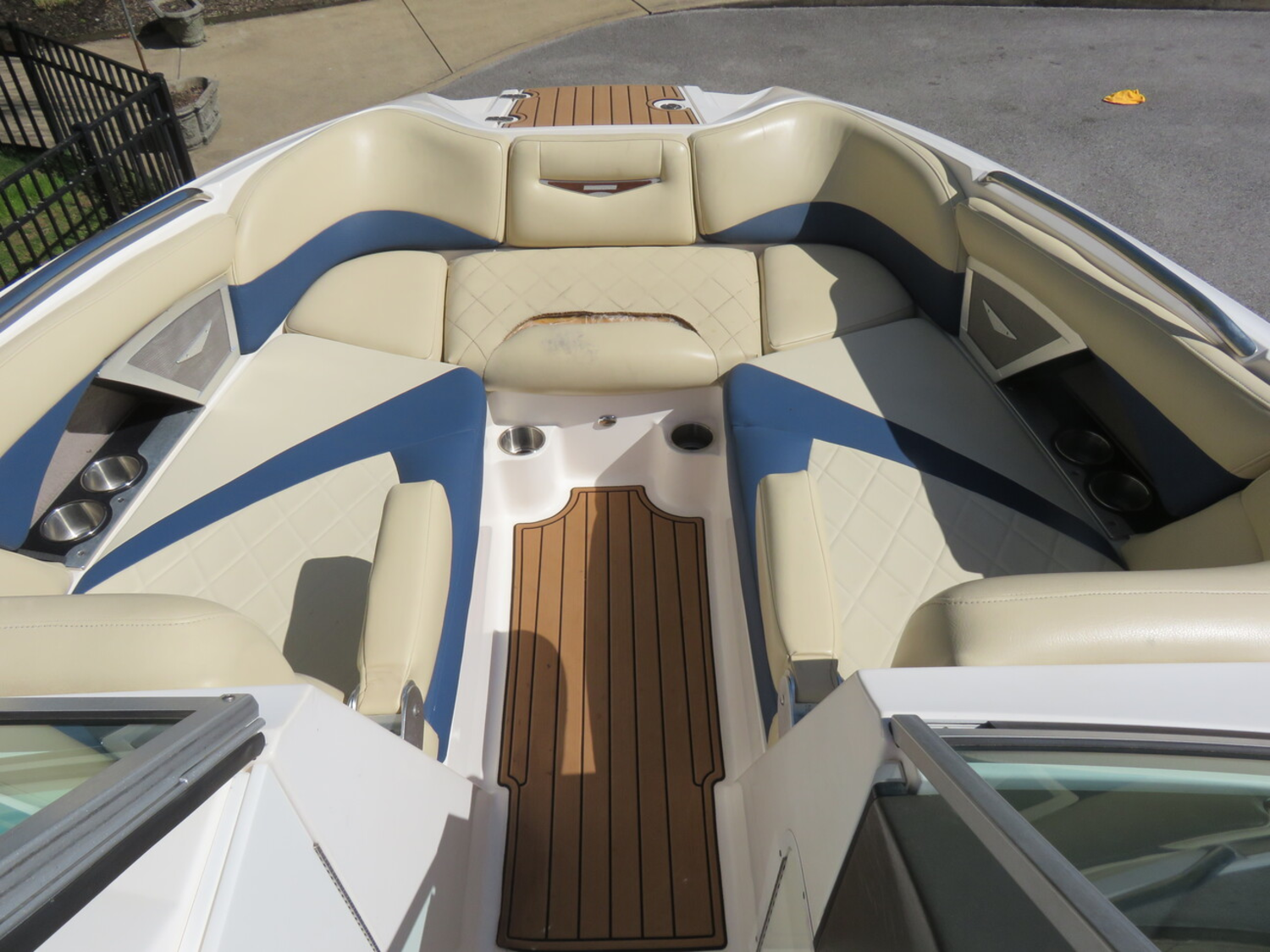 2009 MASTERCRAFT MARISTAR 255